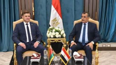 "وزير الدولة للإنتاج الحربي" و"وزير التجارة البيلاروسي" يبحثان سبل تعزيز التعاون المشترك