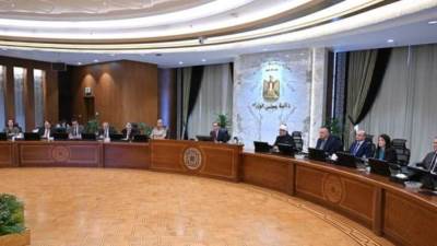 مدبولي  يكلف 3 وزراء والجهات الرقابية بمنع المضاربات بالسلع الرئيسية