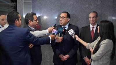 مدبولي للشباب: مُستقبل قطاع تكنولوجيا المعلومات حدوده السماء