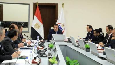 "عبدالغفار": ندرس إنشاء مستشفى بالعلمين وإطلاق مبادرة لاكتشاف مرض التراكوما