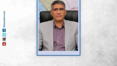 عادل النجار يستعرض منظومة عمل مياه الشرب والصرف الصحى بأكتوبر