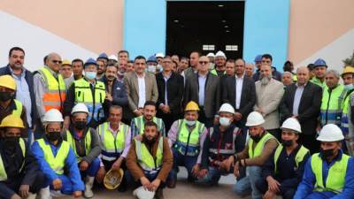 بالصور.. وزير الإسكان يتفقد محطات مياه الشرب بمدينة ٦ أكتوبر