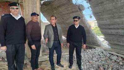 جهاز مدينة الشروق يُزيل دورا مخالفا ويسترد 3 وحدات سكنية متعدى عليها