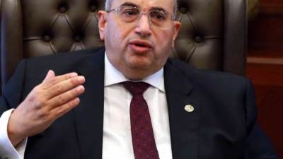 «جمعية خبراء الضرائب» تطالب بالغاء سداد «القيمة المضافة» بالدولار