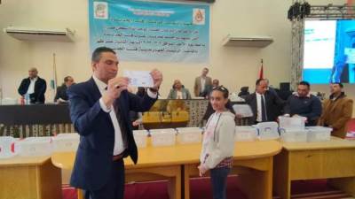 المهندس أيمن رشاد: إجراء القرعة العلنية للمتقدمين لوحدات "سكن مصر"بمدينة غرب قنا