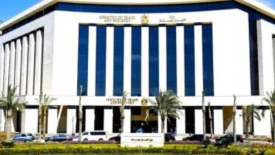 «التجارة» تمد حظر تصدير السكر لمدة 3 شهور