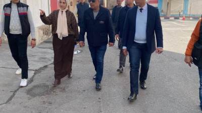 في زيارة مفاجئة وزير قطاع الأعمال يتفقد الشركة العربية للأدوية