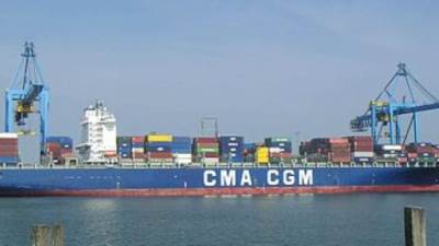 «CMA CGM» توقف رحلات سفنها في البحر الأحمر