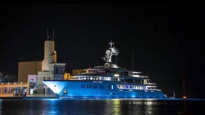 الحكومة تتعاقد مع خبير دولي للترويح لسياحة اليخوت بمصر