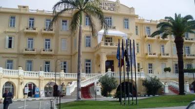 «طلعت مصطفى» يقترض 700 مليون دولار للاستحواذ على «الفنادق التاريخية» بمصر 