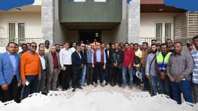 وزير الإسكان يتفقد وحدات «سكن كل المصريين - محور متوسطى الدخل» بأسوان الجديدة
