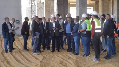 النقل : القطار الكهربائي السريع سيربط بين  المناطق العمرانية والصناعية والموانئ