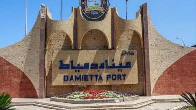 ميناء دمياط يستقبل 10300 طن ذرة ويُصدر 13800 طن يوريا