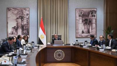 رئيس الوزراء يبحث مع «ميرسك» العالمية تطورات الأوضاع في منطقة البحر الأحمر