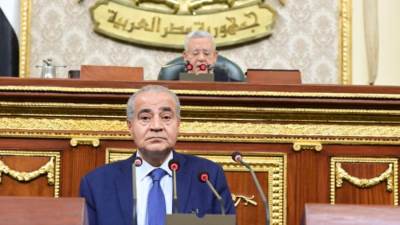 برلمانيون يطالبون بإقالة وزير التموين بسبب ارتفاع الأسعار