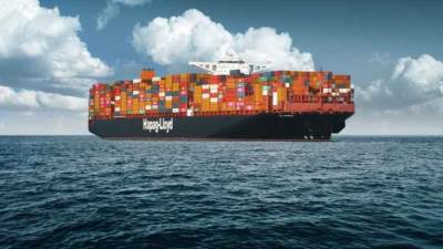 وكيل «هاباج لويد» في مصر: حولنا مسار 30 سفينة لرأس الرجاء الصالح