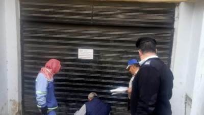 جهاز دمياط الجديدة يغلق 18 محالا تعمل بدون ترخيص