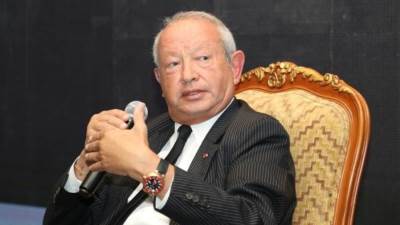 «ساويرس» يوقع عقدا لتطوير مدينة سكنية بالعراق بمساحة 61 مليون متر مربع