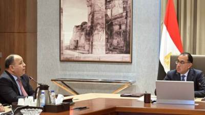 رئيس الوزراء يتابع الموقف التنفيذي لميكنة منظومة المرتبات بنظام «البيرول»