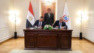 وزير الصحة يشهد توقيع بروتوكول تعاون مع نوفارتس مصر