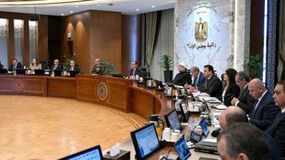 وزير الصحة يؤكد توفير أطقم طبية متخصصة لتقديم الدعم الصحي لمصابي غزة