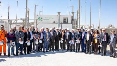 رئيس اقتصادية قناة السويس يلتقي مجموعة من سفراء الدول الآسيوية