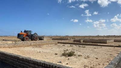 وزير الإسكان يُصدر قراراً بإزالة التعديات عن مساحة 168 فدانا ببرج العرب الجديدة