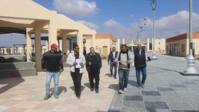 المهندس علاء منيع يتفقد مشروعات الصرف الصحي والخدمات بالمدينة