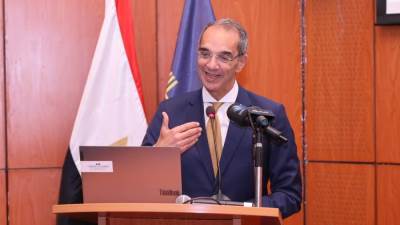 وزير الاتصالات يفتتح فعاليات ملتقى مستقبل تمكين المرأة فى عصر التحول الرقمى