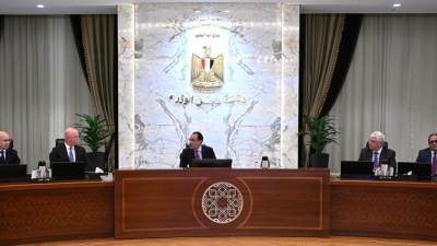 مدبولي يعقد اجتماعًا مع وزير الثقافة والابتكار المجري ورؤساء 10 جامعات مجرية