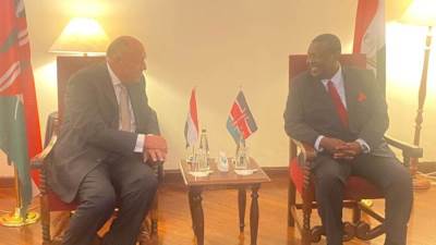 شكري يلتقي مع رئيس مجلس الوزراء ووزير الشئون الخارجية والمغتربين في كينيا