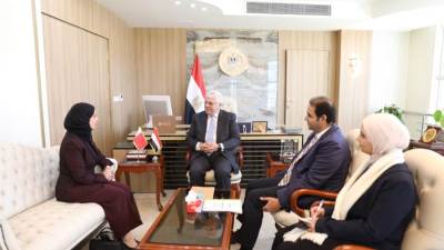وزير التعليم العالي يبحث مع سفيرة البحرين سبل التعاون المشترك