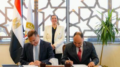 وزيرة البيئة تشهد توقيع اتفاقية مشروع الغردقة الخضراء بالتعاون مع اليونيدو