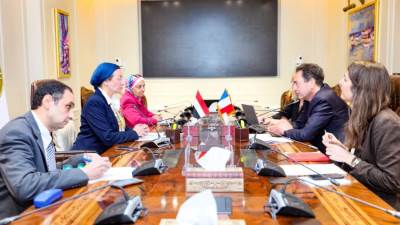 وزيرة البيئة تبحث مع السفير الفرنسى بالقاهرة للتعاون الثنائي في تمويل المناخ