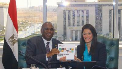 المشاط تعقد جلسة مباحثات موسعة مع رئيس البنك الأفريقي للتصدير والاستيراد