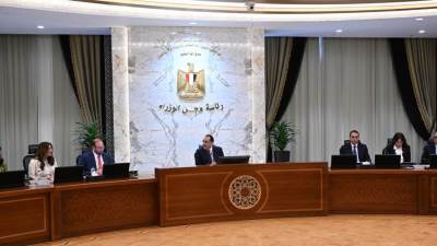 رئيس الوزراء يلتقي وفدًا من أعضاء مجلس النواب الأمريكي