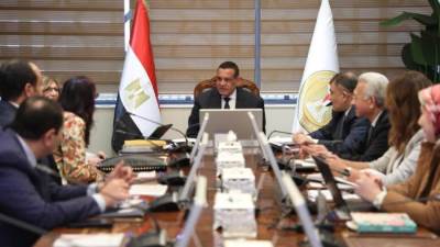 وزير التنمية المحلية يبحث مع وفد هيئة فولبرايت مصر مجالات التعاون المشترك
