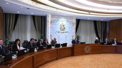 رئيس الوزراء: تكليف فرق عمل بالوزارات بالنزول للأسواق والتأكد من خفض الأسعار