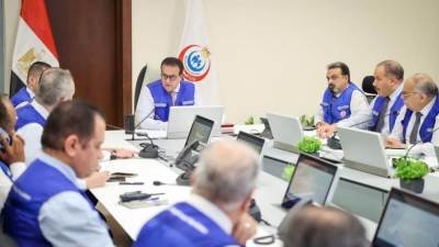 وزير الصحة يترأس اجتماع غرفة الأزمات والطوارئ المركزية