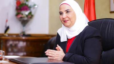 القباج تستعرض تقريرًا عن خدمات المشروع القومي للحفاظ على كيان الأسرة المصرية
