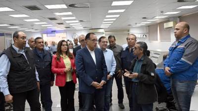 رئيس الوزراء يتفقد مصنع "موبكو" لإنتاج الأسمدة بدمياط