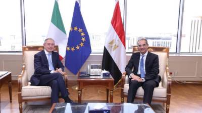 اتفاق بين مصر وإيطاليا على إقامة مركز للذكاء الاصطناعى فى مصر