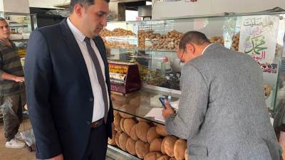 حملة رقابية مُكبرة بمدينة العبور علي المخابز السياحية والأفرنجية للتأكد من الأسعار