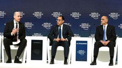 رئيس الوزراء يشارك في جلسة حوارية بشأن الوضع في قطاع غزة