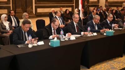 وزير التجارة يستعرض العلاقات التجارية بين البلدين وأطر التعاون المشترك