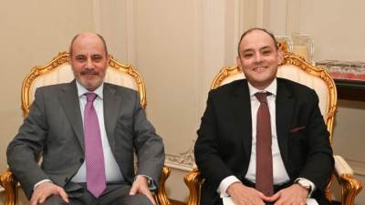 وزير التجارة والصناعة يبحث مع نظيره الأردني فرص تعزيز العلاقات بين البلدين