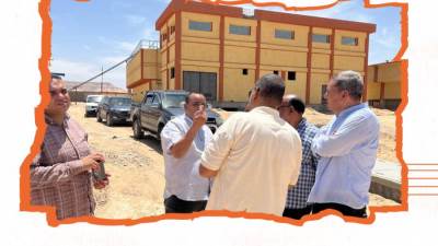 أيمن رشاد يتفقد مشروعات المرافق للمرحلة الأولى بمساحة 1400 فدان غرب قنا