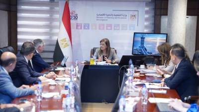 وزيرة التخطيط تبحث مع الرئيس التنفيذي للمؤسسة الدولية الإسلامية لتمويل التجارة التعاون