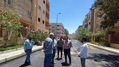 أحمد رشاد يتابع سير العمل بمشروعات الطرق والمحاور ورفع الكفاءة والتطوير