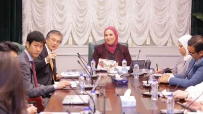 وزيرة التضامن الاجتماعي تستقبل سفير اليابان بالقاهرة والوكالة اليابانية للتنمية "جايكا"